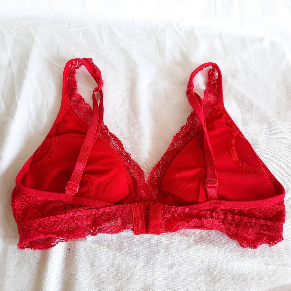 SWS Essentials lace bralette - Picture 2 of 3